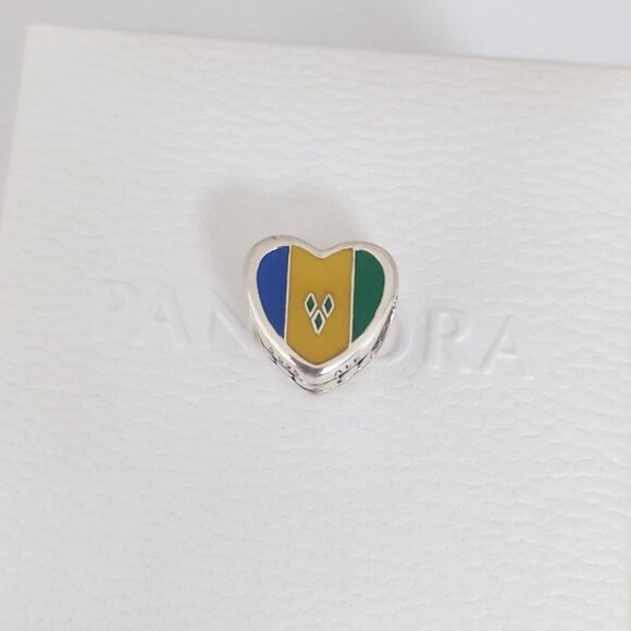 Pandora Saint Vincent and the Grenadines Flag Heart Charm Bead Pendant S925 ALE - Picture 5 of 7